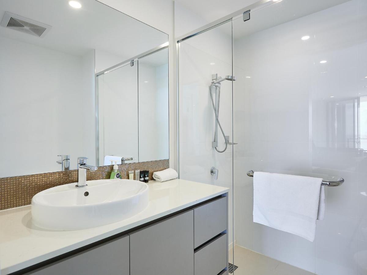 Serain Residences On Surfers Gold Coast Exterior photo